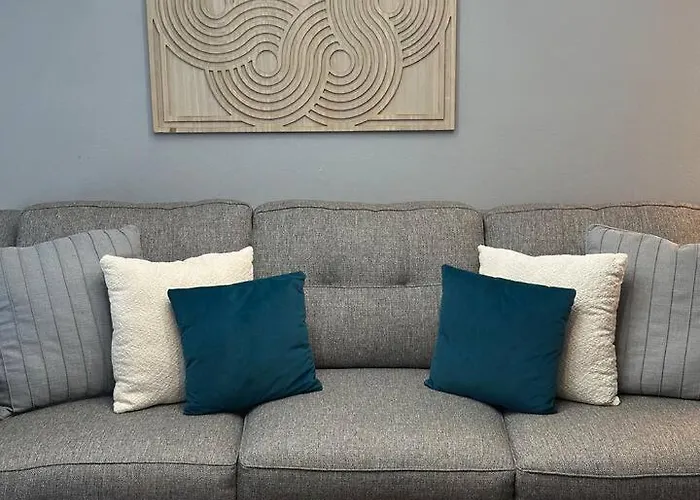 Palm Springs- 2 Master Suites, Style & Location! Hébergement de vacances